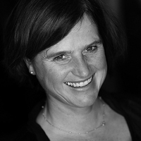 Angela Elsäßer, Violoncello